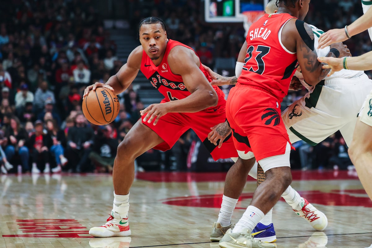 Les Raptors tombent face aux Bucks lors du match d'ouverture à domicile