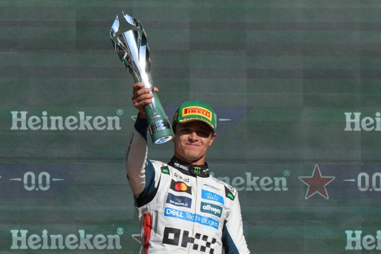 Norris prend la tête du championnat de F1 avec sa victoire à Mexico