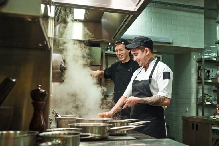 Pourquoi les restaurants du nord de l'Ontario font appel à Reliable pour assurer la sécurité des cuisines