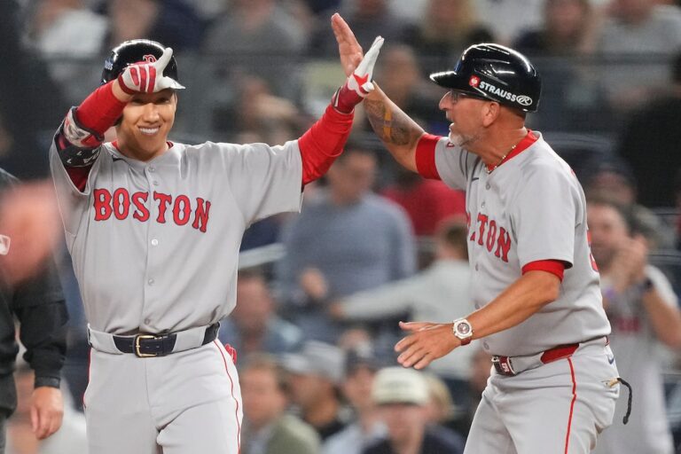 Sortie étincelante du Crochet, Pince de Yoshida à deux manches Sox Sox sur Yanks 3-1 dans le premier match de joker