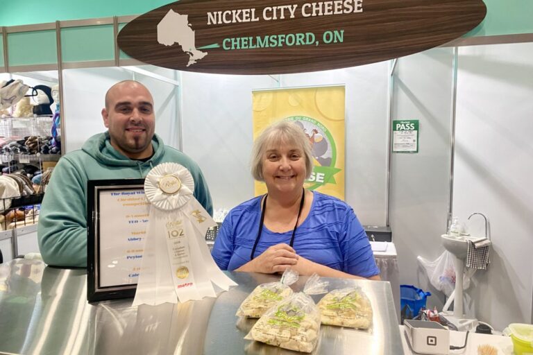 Un entrepreneur de Sudbury surmonte tous les obstacles pour bâtir un empire du fromage