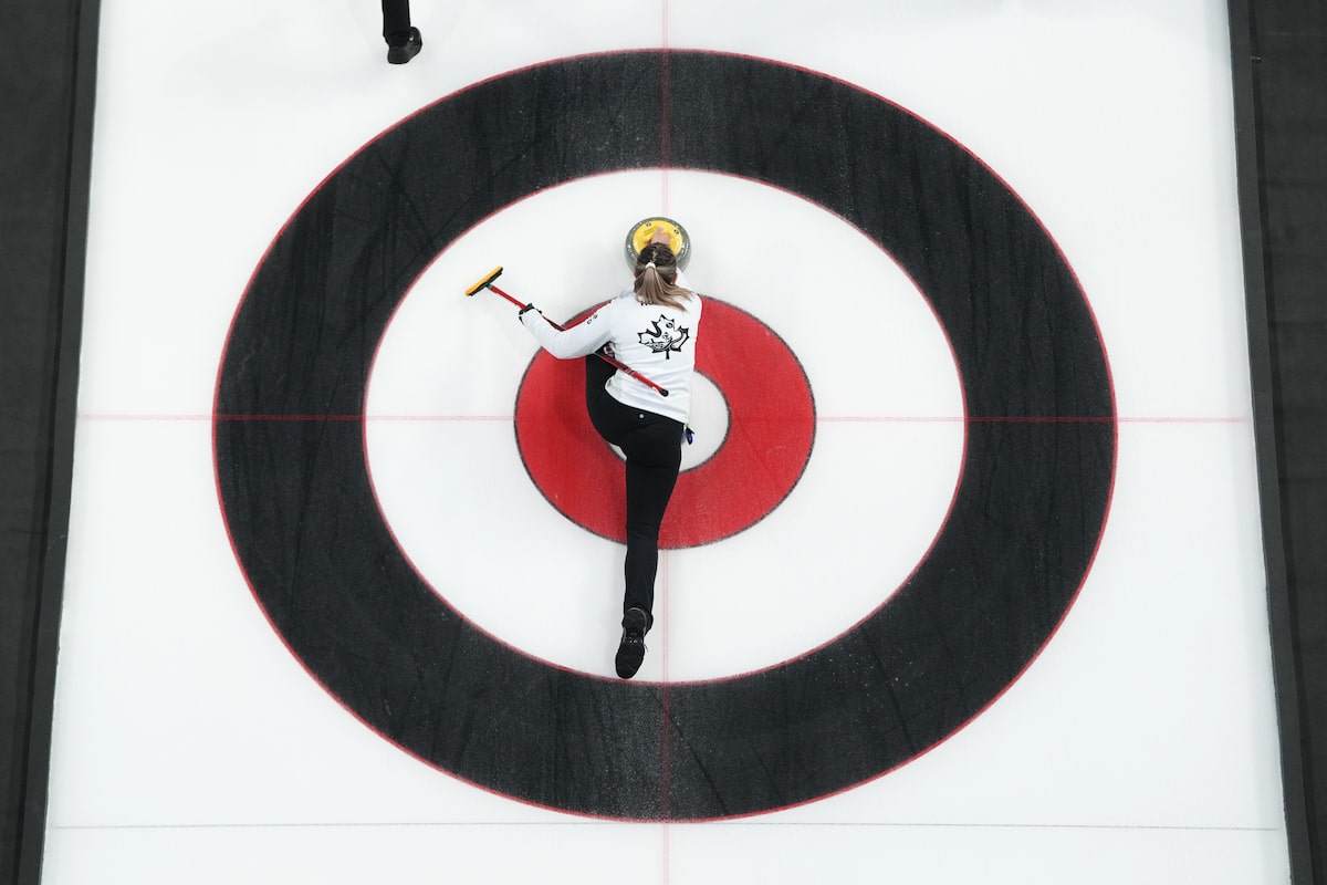 Après une longue sécheresse, le Canada renoue avec l'or en curling olympique