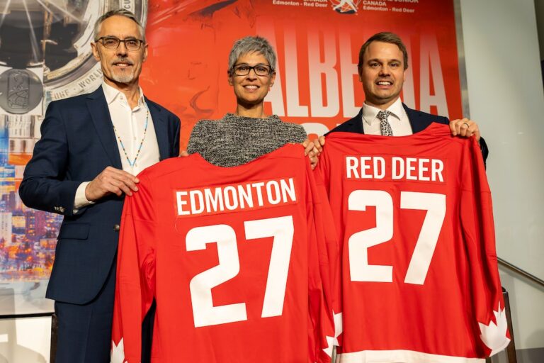 Edmonton et Red Deer accueilleront le Championnat du monde de hockey junior 2027