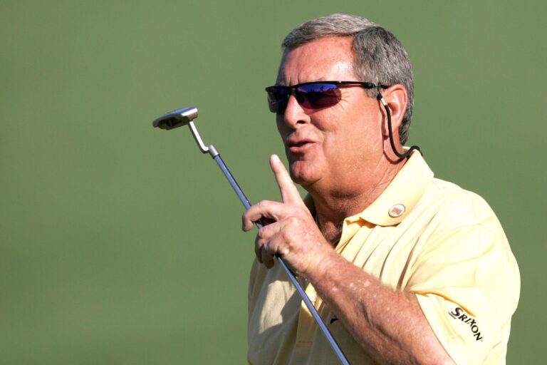 Fuzzy Zoeller, double champion majeur hanté par une blague raciste sur Tiger Woods, décède à 74 ans