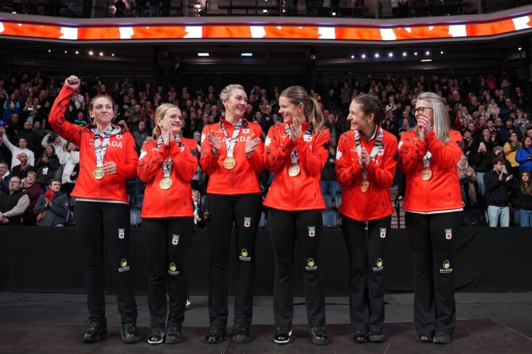 Homan d'Ottawa décroche une place olympique avec une victoire de 12-3 contre l'équipe noire