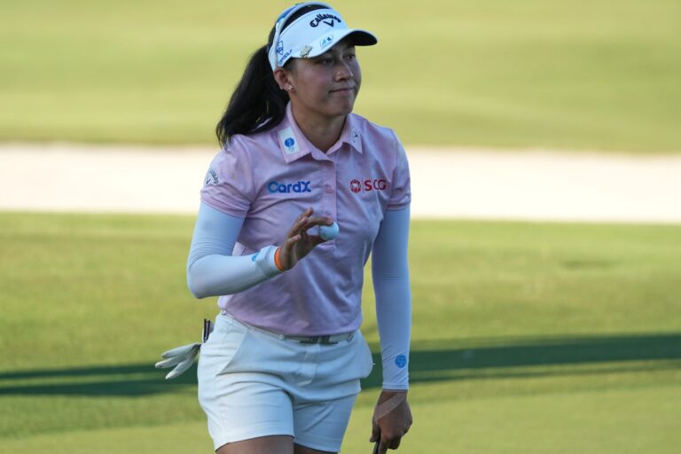Jeeno Thitikul presque parfait pour un 63 pour prendre une avance de trois coups lors de la finale de la saison de la LPGA