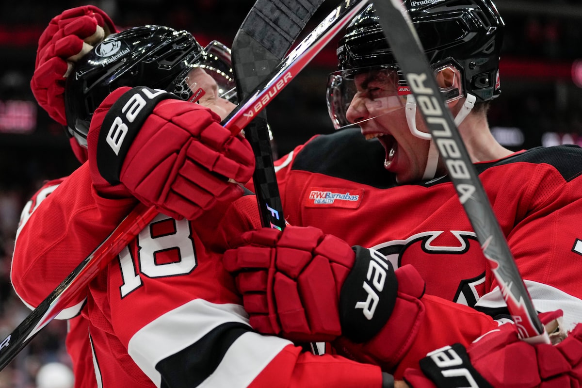 Jesper Bratt des Devils marque en prolongation pour vaincre les Canadiens 4-3