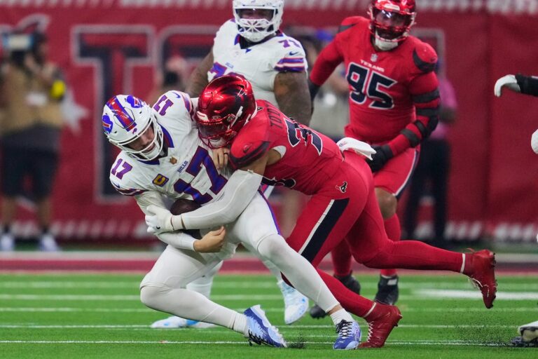 Josh Allen des Bills optimiste après avoir été battu par la ligne défensive des Texans