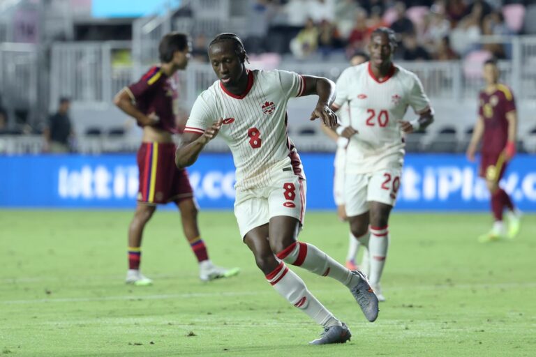 Kone marque, puis est expulsé lors de la victoire 2-0 du Canada contre le Venezuela