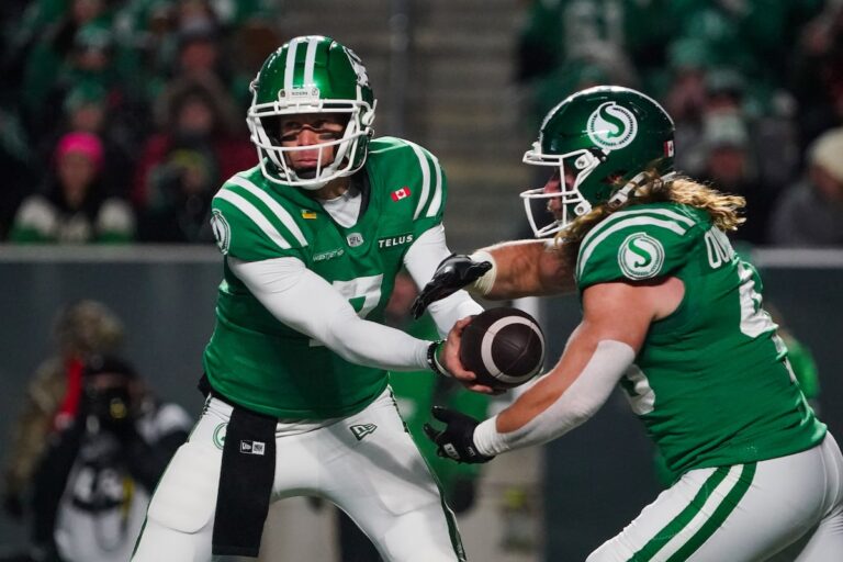 La blessure aux ischio-jambiers du quart-arrière des Alouettes pèsera sur la semaine de la Coupe Grey