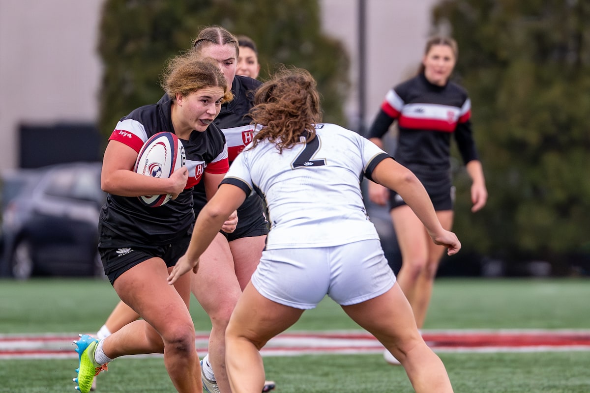 La présence canadienne se fait sentir dans le triplé de rugby féminin de Harvard