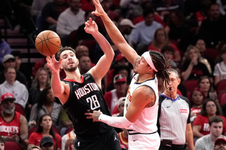 L'attaquant des Nuggets Aaron Gordon absent en raison d'une élongation aux ischio-jambiers droits