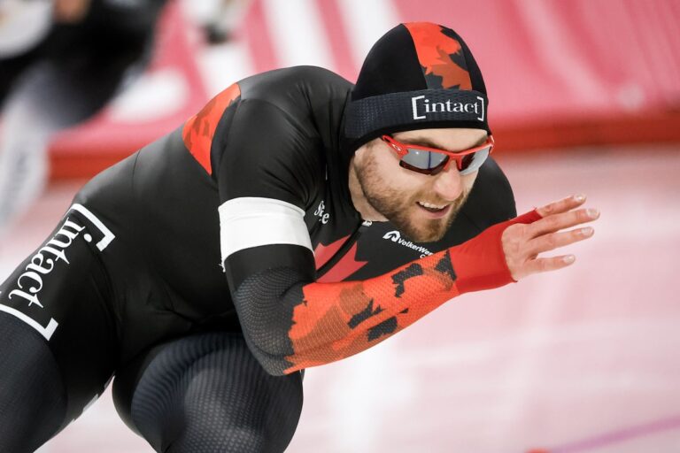 Le Canadien Laurent Dubreuil recherche sa forme optimale pour débuter la saison de patinage de vitesse