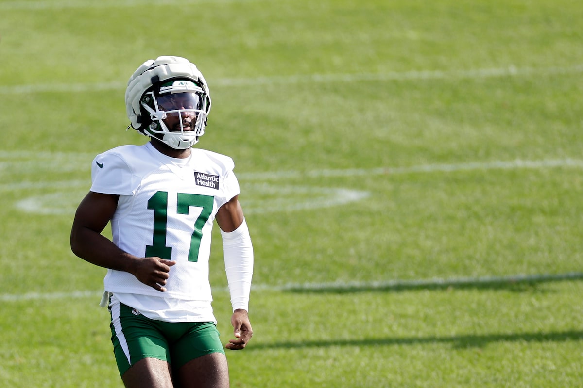 Le demi de coin des Jets de New York Kris Boyd est grièvement blessé lors d'une fusillade à Manhattan