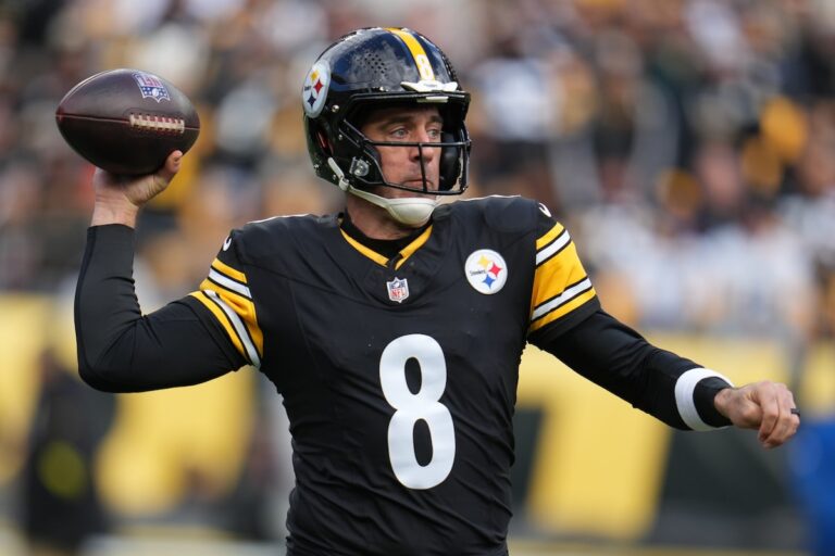 Le poignet gauche cassé met à l'écart le quart des Steelers Aaron Rodgers contre les Bears