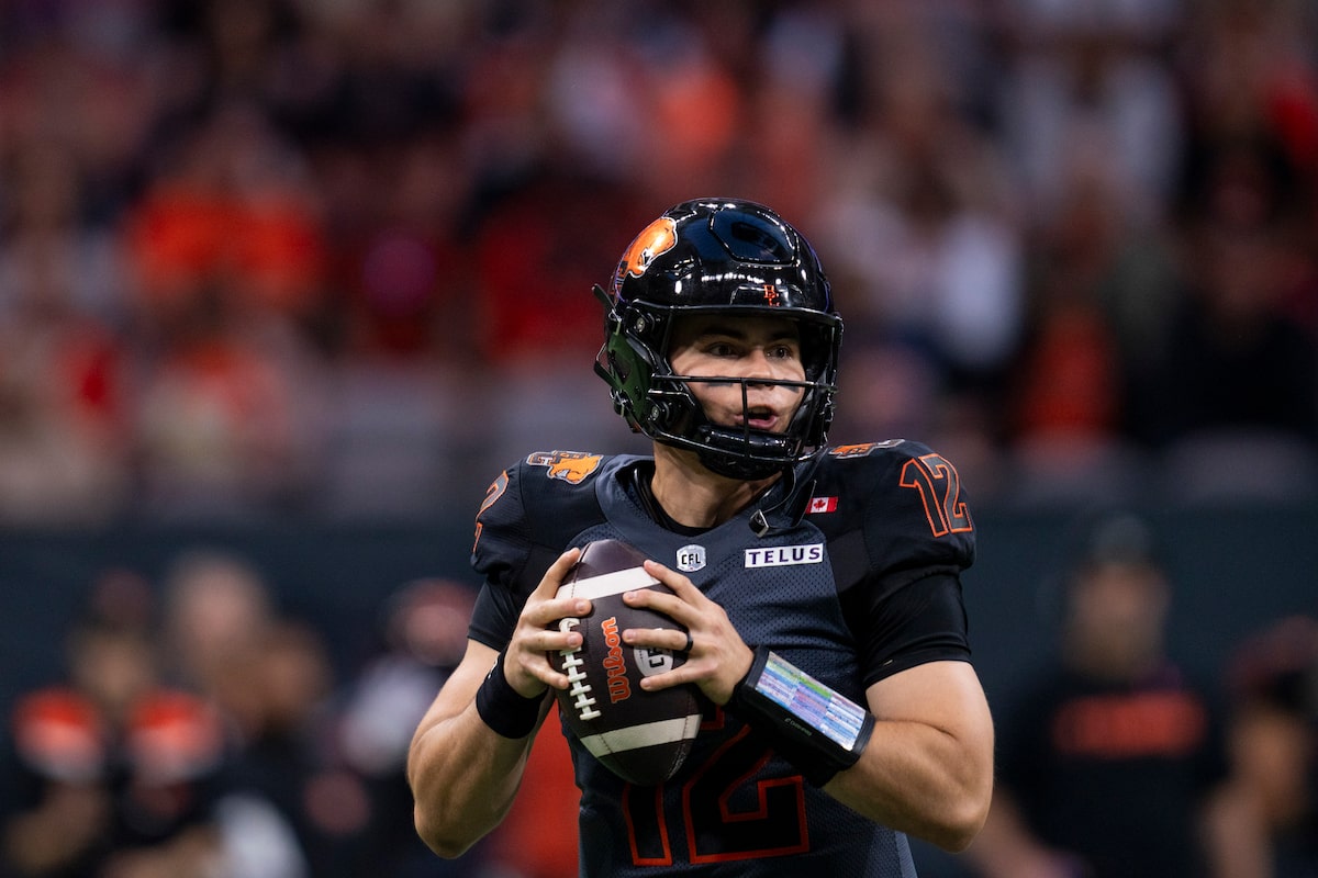 Le quart des Lions de la Colombie-Britannique Nathan Rourke nommé meilleur joueur de la LCF et Canadien aux prix de la LCF