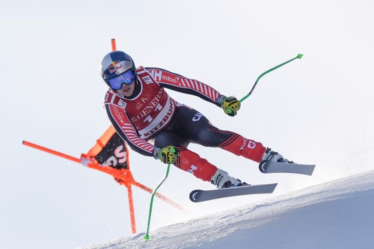 L'équipe canadienne masculine de ski alpin vise la Coupe du monde et le succès olympique cet hiver