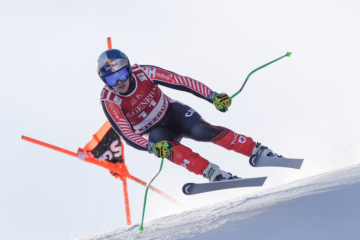 L'équipe canadienne masculine de ski alpin vise la Coupe du monde et le succès olympique cet hiver