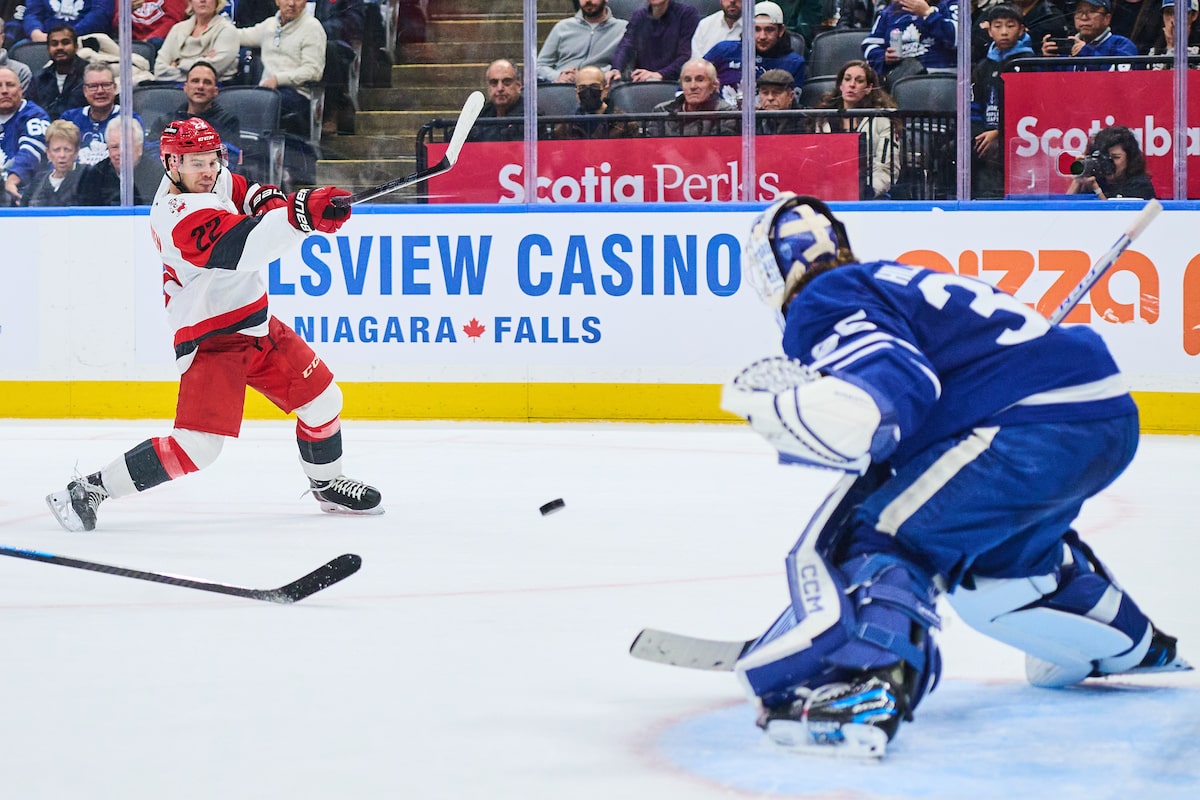 Les Hurricanes battent les Leafs pour une victoire de 5-4