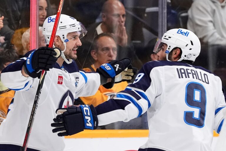 Les Jets gagnent contre les Predators 5-2 grâce aux buts de Nino Niederreiter