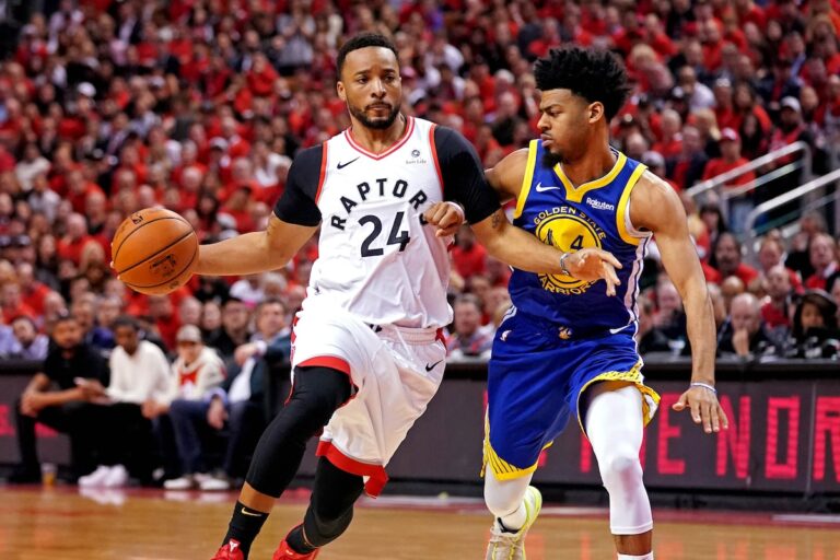 Les gars de Glue offrent un regard unique sur 30 ans d'histoire des Raptors