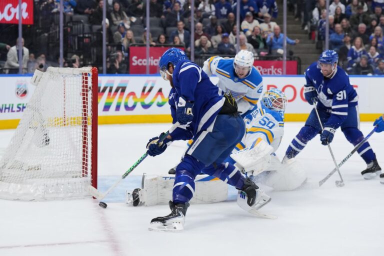 Nylander marque en prolongation alors que les Maple Leafs brisent une séquence de défaites avec une victoire contre St. Louis