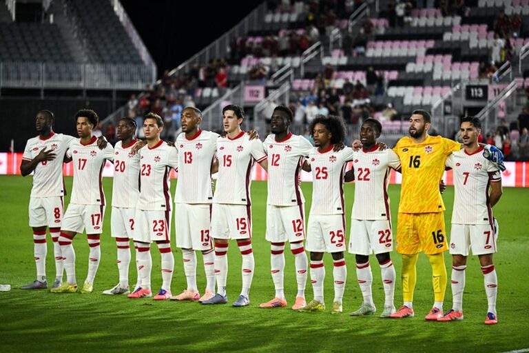 Ottawa a aidé à obtenir la citoyenneté d'un joueur de football anglais à temps pour se joindre à l'équipe canadienne