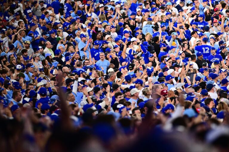 Qu'est-ce que les séries éliminatoires des Blue Jays de Toronto ont signifié pour vous ? Partagez votre histoire