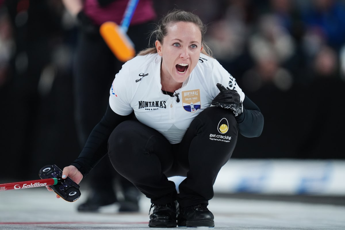 Rachel Homan bat Christina Black 5-4 lors du premier match des essais olympiques de curling