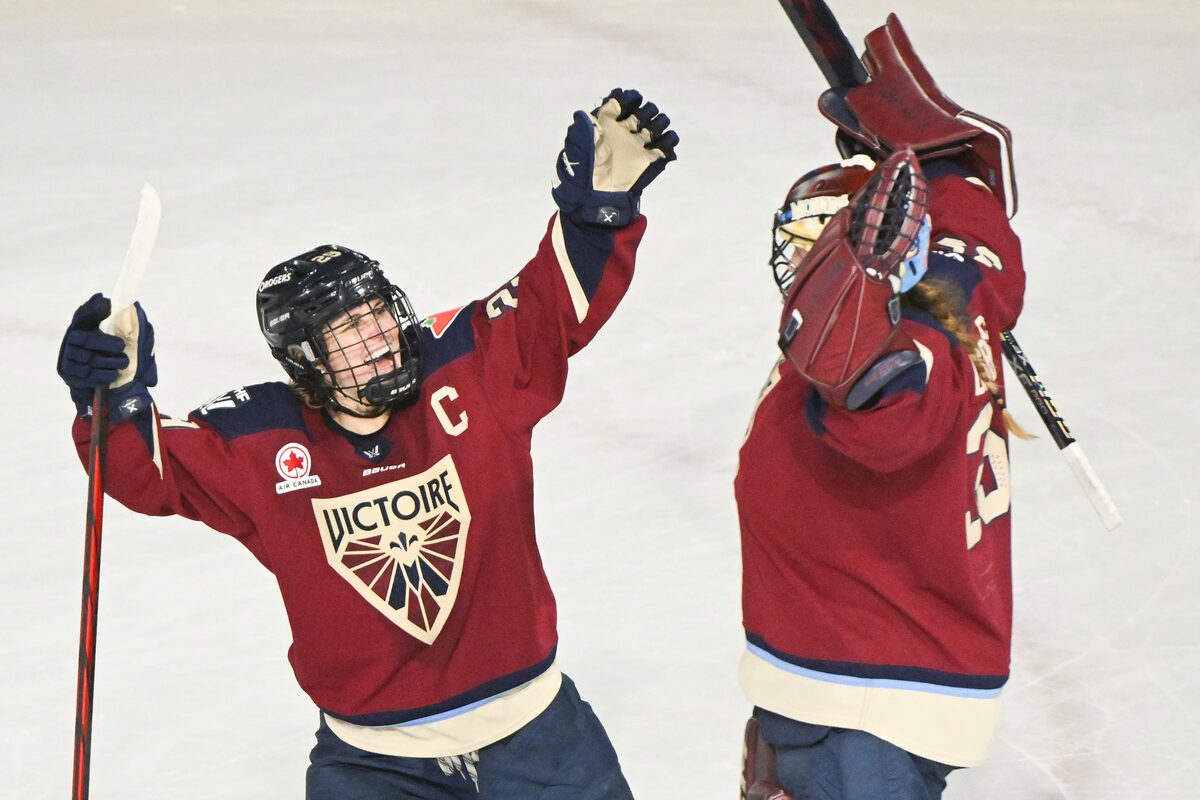 Un nouveau livre documente la première saison de la PWHL et les nombreuses femmes qui ont joué avant elles