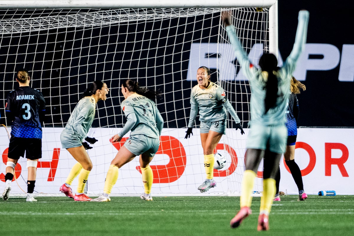 Vancouver Rise se qualifie pour la finale de la NSL après une victoire de 5-4 contre le Rapid d'Ottawa