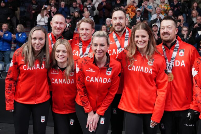 Le Canada annonce les équipes de curling pour les Jeux olympiques d'hiver de 2026