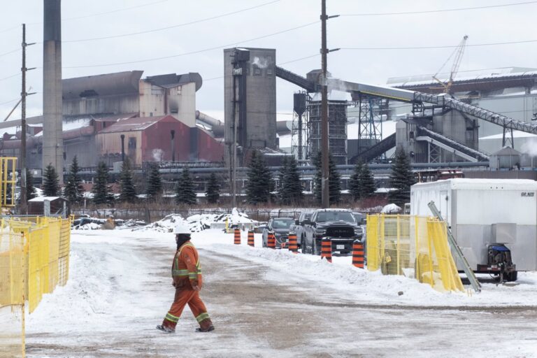 À l'approche des licenciements, Algoma Steel souhaite une réduction de l'impôt foncier