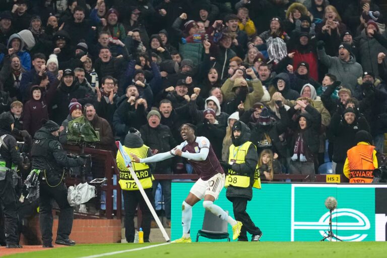 Aston Villa bat Salzbourg avec un retour en Ligue Europa en seconde période