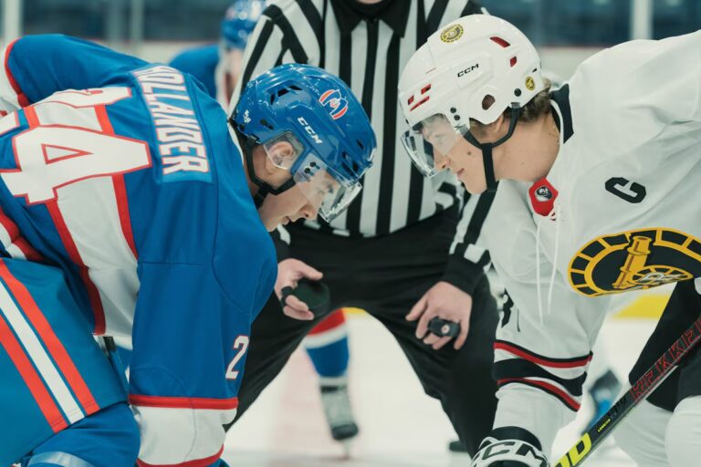 Heated Rivalry le confirme : le hockey a fait son renouveau au Canada