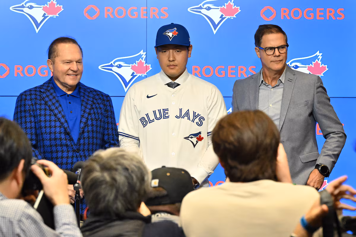 Kazuma Okamoto correspond parfaitement à l'ambiance amusante des Blue Jays