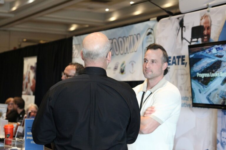 La défense militaire au centre du salon annuel