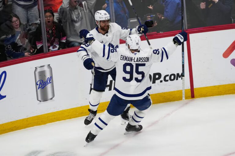 Le but de Nylander en prolongation pousse les Maple Leafs à une victoire de 4-3 contre l'Avalanche
