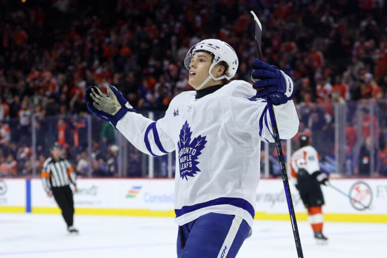 Les Maple Leafs dominent les Flyers 2-1 grâce au but de Cowan en prolongation