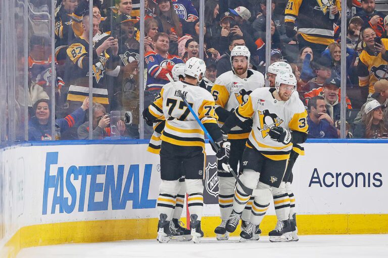 Les Penguins marquent 3 buts en 37 secondes pour battre les Oilers 6-2