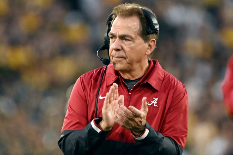 L'héritage de Saban perdure alors que ses anciens assistants dominent les éliminatoires du football universitaire