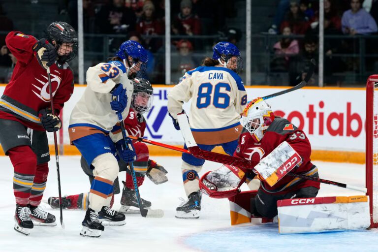 Ottawa Charge de la PWHL et les Goldeneyes de Vancouver annoncent un échange de six joueurs