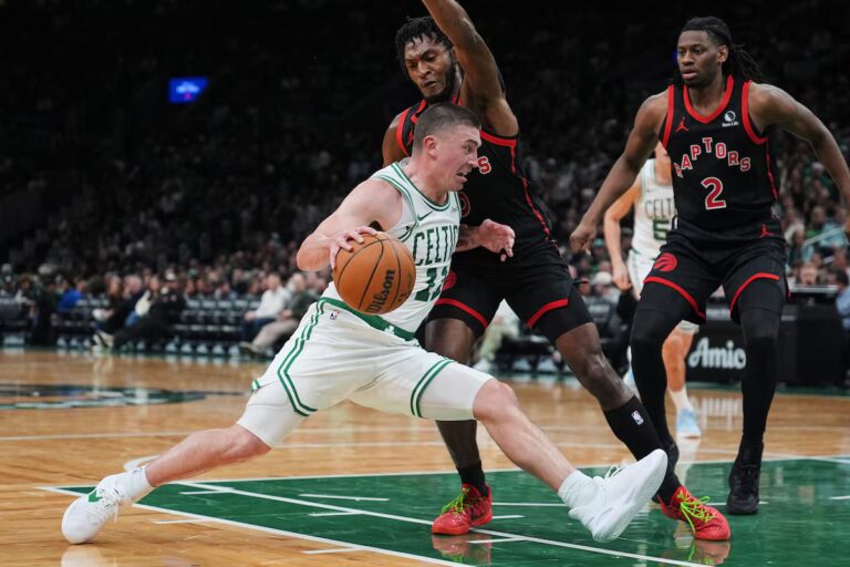 Pritchard marque 28 points alors que les Celtics battent les Raptors en désavantage numérique 125-117