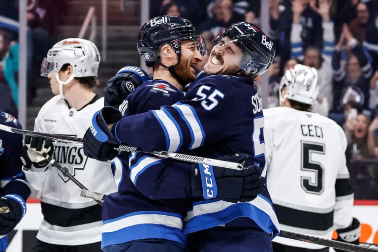 Scheifele marque deux fois lors de la victoire 5-1 des Jets contre les Kings pour mettre fin à une séquence de 11 défaites consécutives