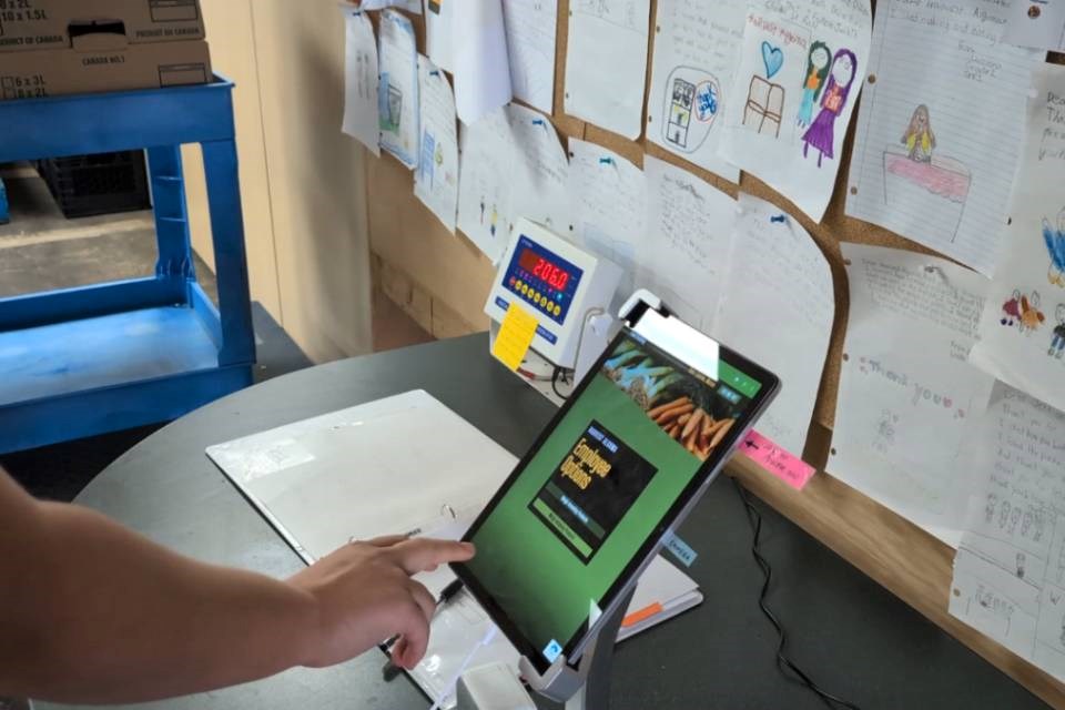 Une application conçue à Sault aide une banque alimentaire à suivre le parcours des dons