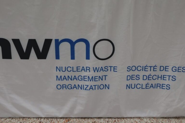 Une chance de « s’impliquer » : l’évaluation du site de déchets nucléaires commence