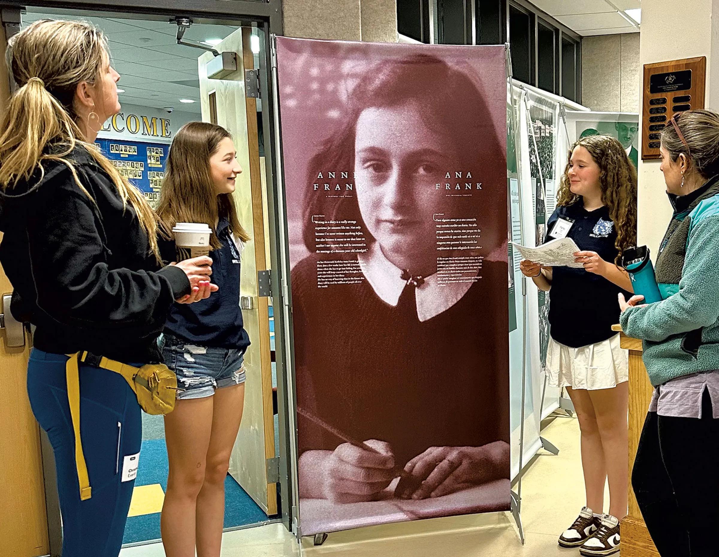 Trois lycées du Vermont organisent une exposition itinérante sur Anne Frank et l'Holocauste