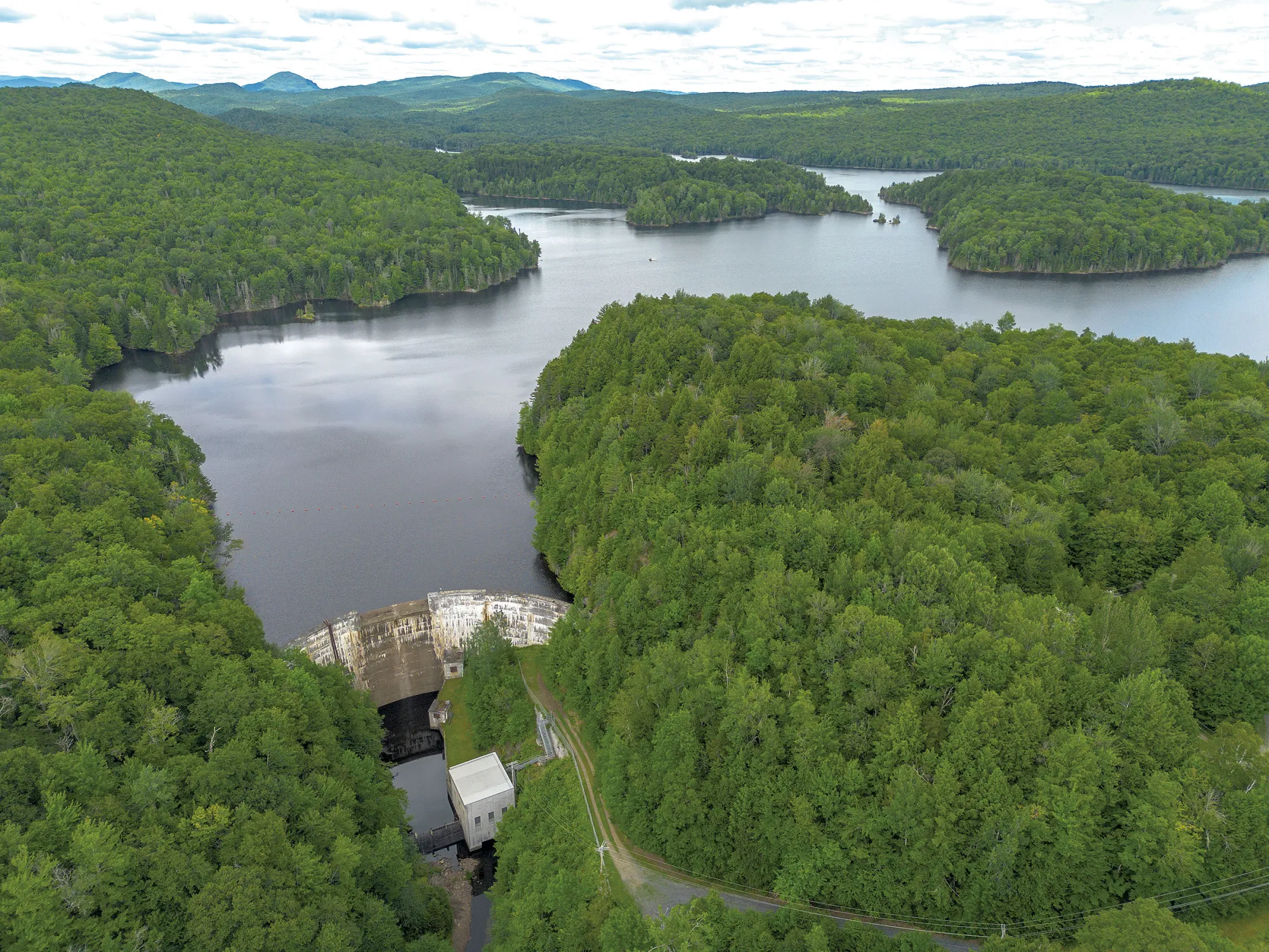 Le barrage et le réservoir de Green River resteraient intacts dans le cadre de l'accord