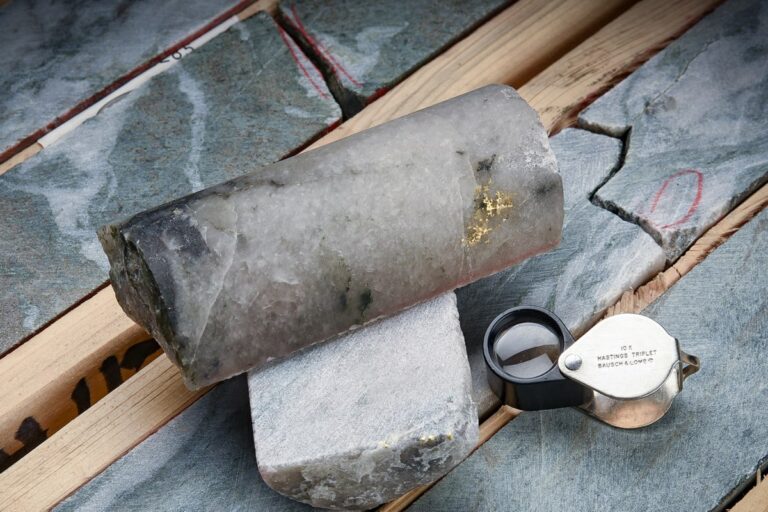 L'Ontario accélérera les approbations pour le projet minier Red Lake de Kinross