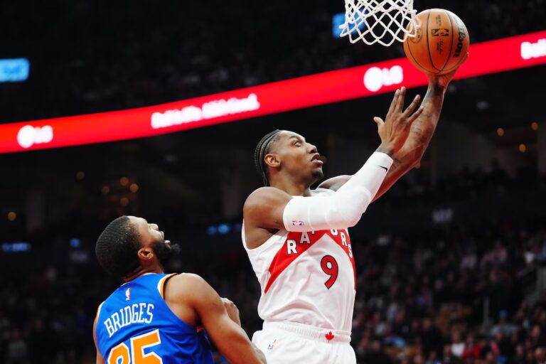 Le troisième quart-temps de 19 points de Bridges mène les Knicks devant les Raptors